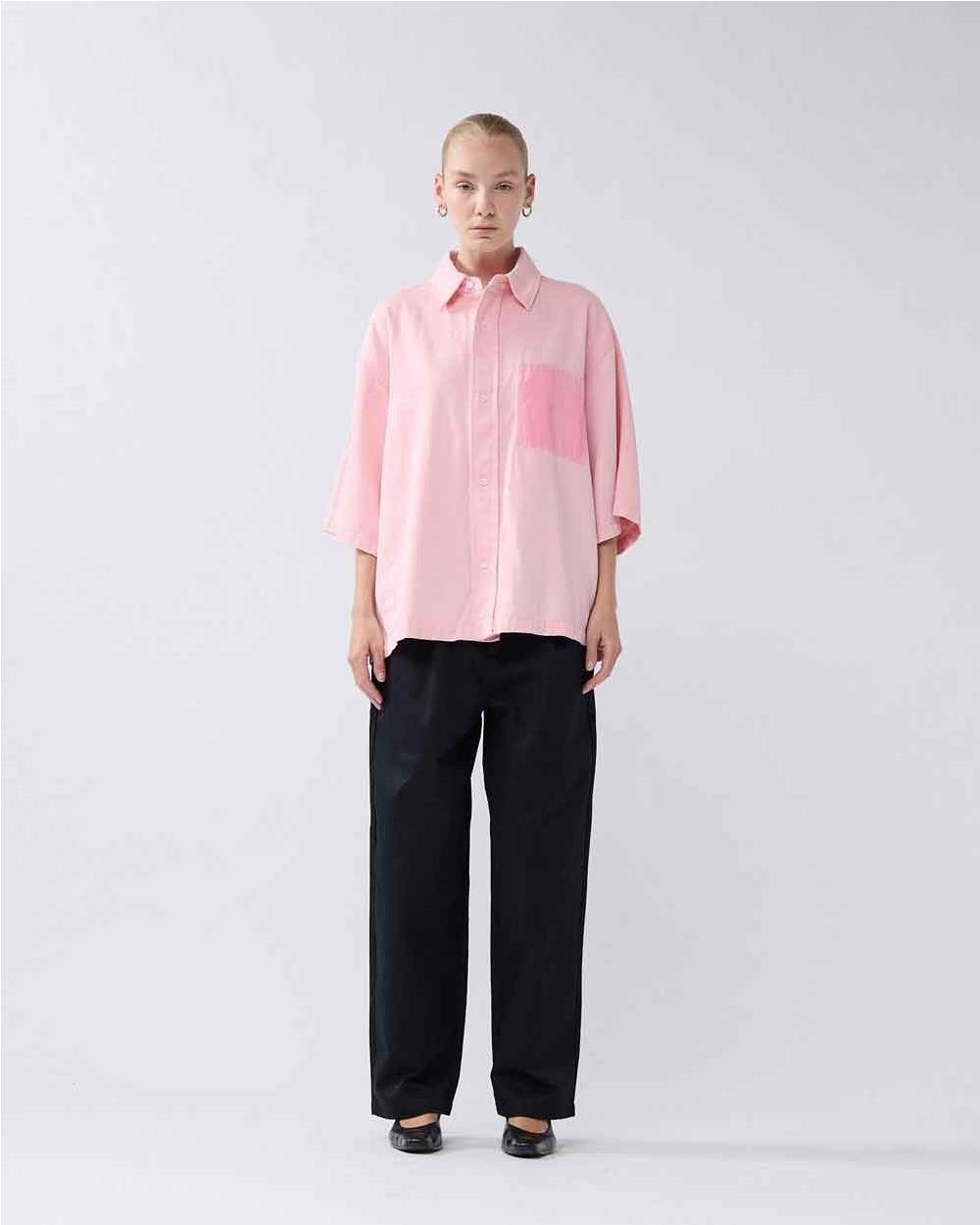 Camisa Unisex con bolsillo rosa ROSA