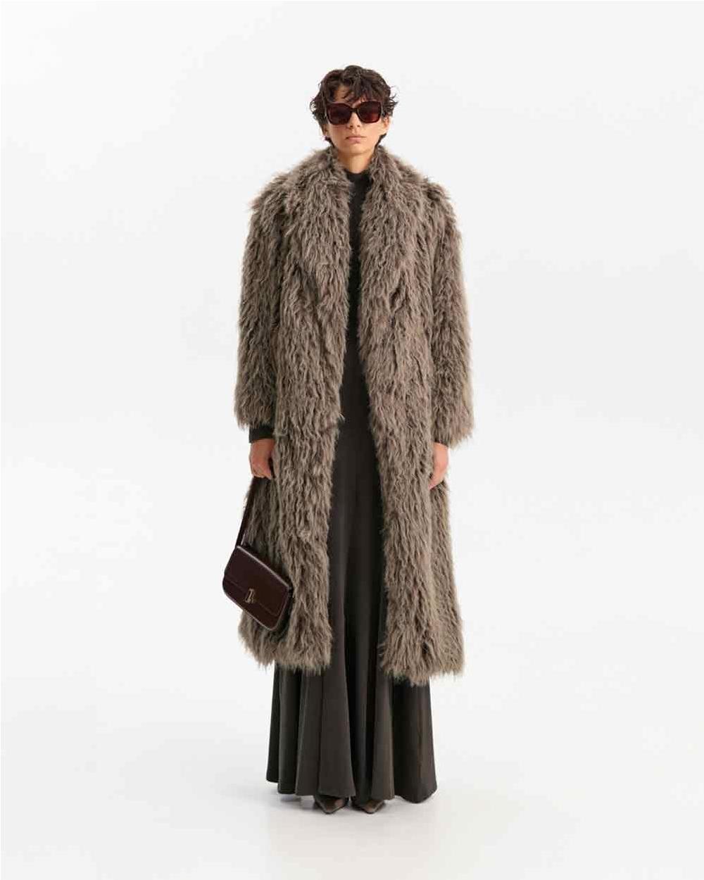 Abrigo pelo largo mujer oversize FANGO Abrigo pelo largo mujer oversize FANGO