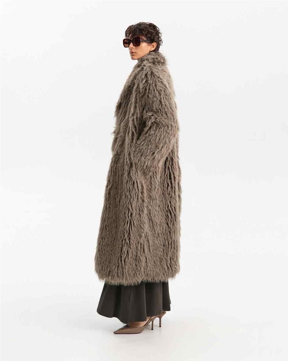 Abrigo pelo largo mujer oversize FANGO Abrigo pelo largo mujer oversize FANGO