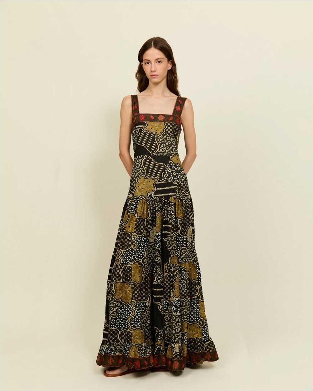 Vestido Zita con bordado BLACK