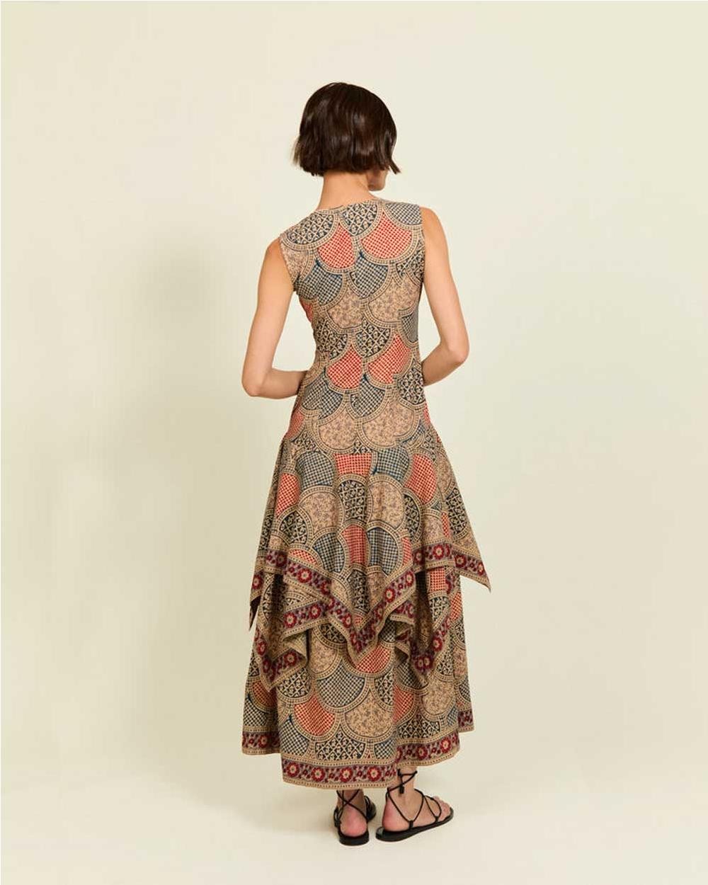 Vestido Cova estampado geométrico con...