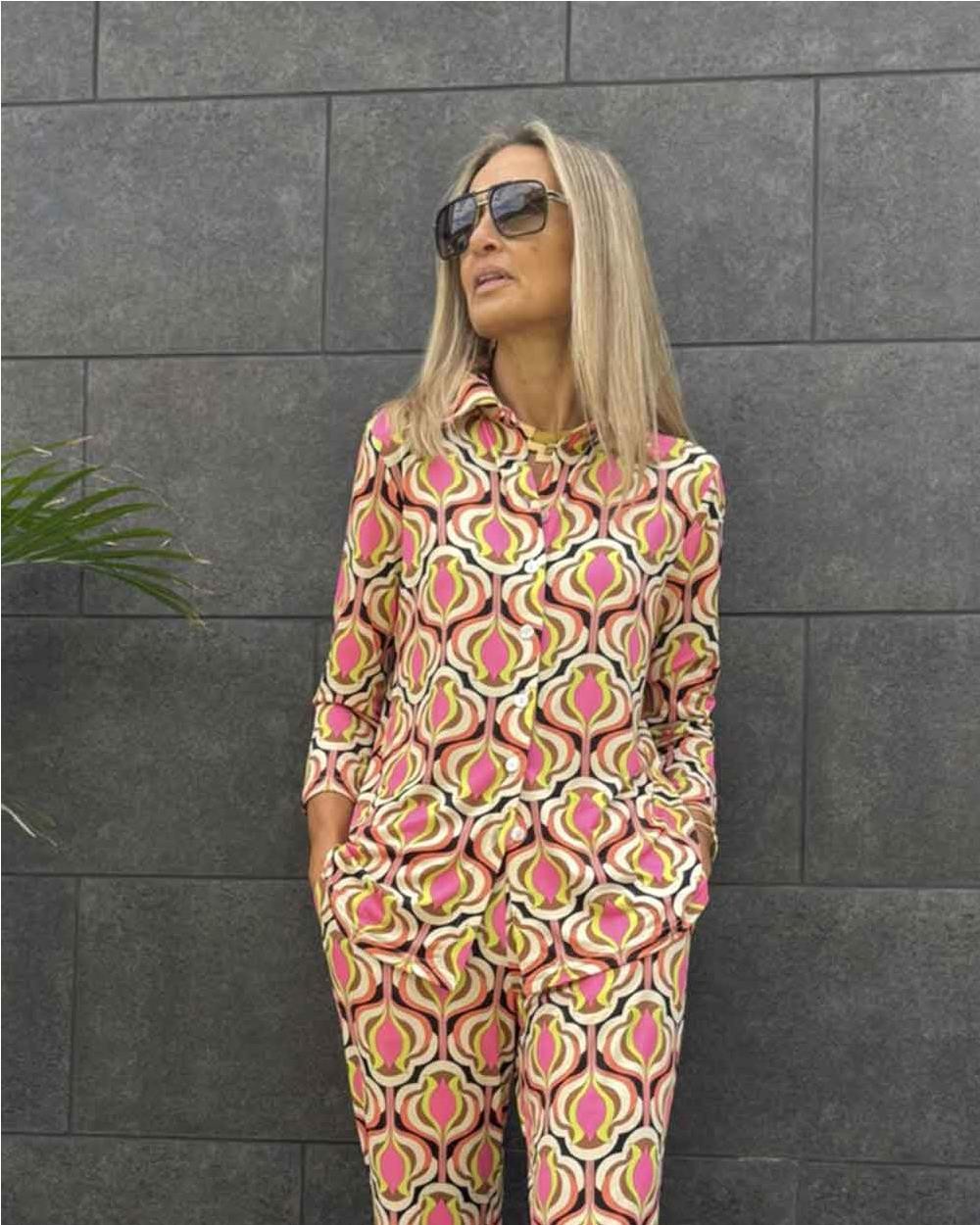 Camisa Aura geometrica en crepé mujer...