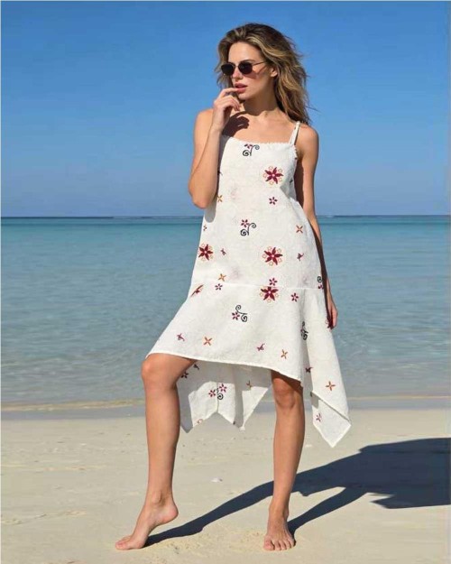 Vestido punto croce de... 2