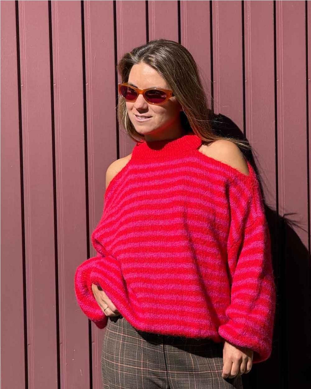 Jersey de hombros descubiertos...