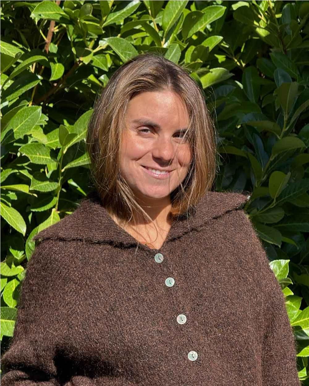 Chaqueta de punto high collar DARK OAK